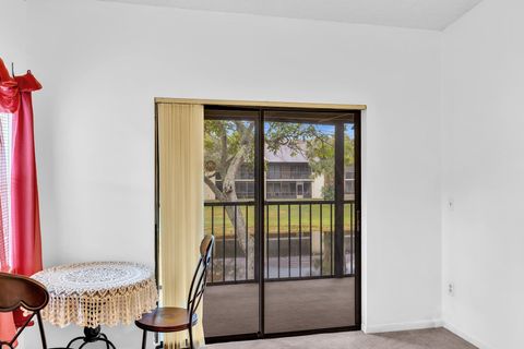 Tiny photo for 3529 Englewood Drive #321, Lake Worth, FL 33467 (MLS # R11157628)