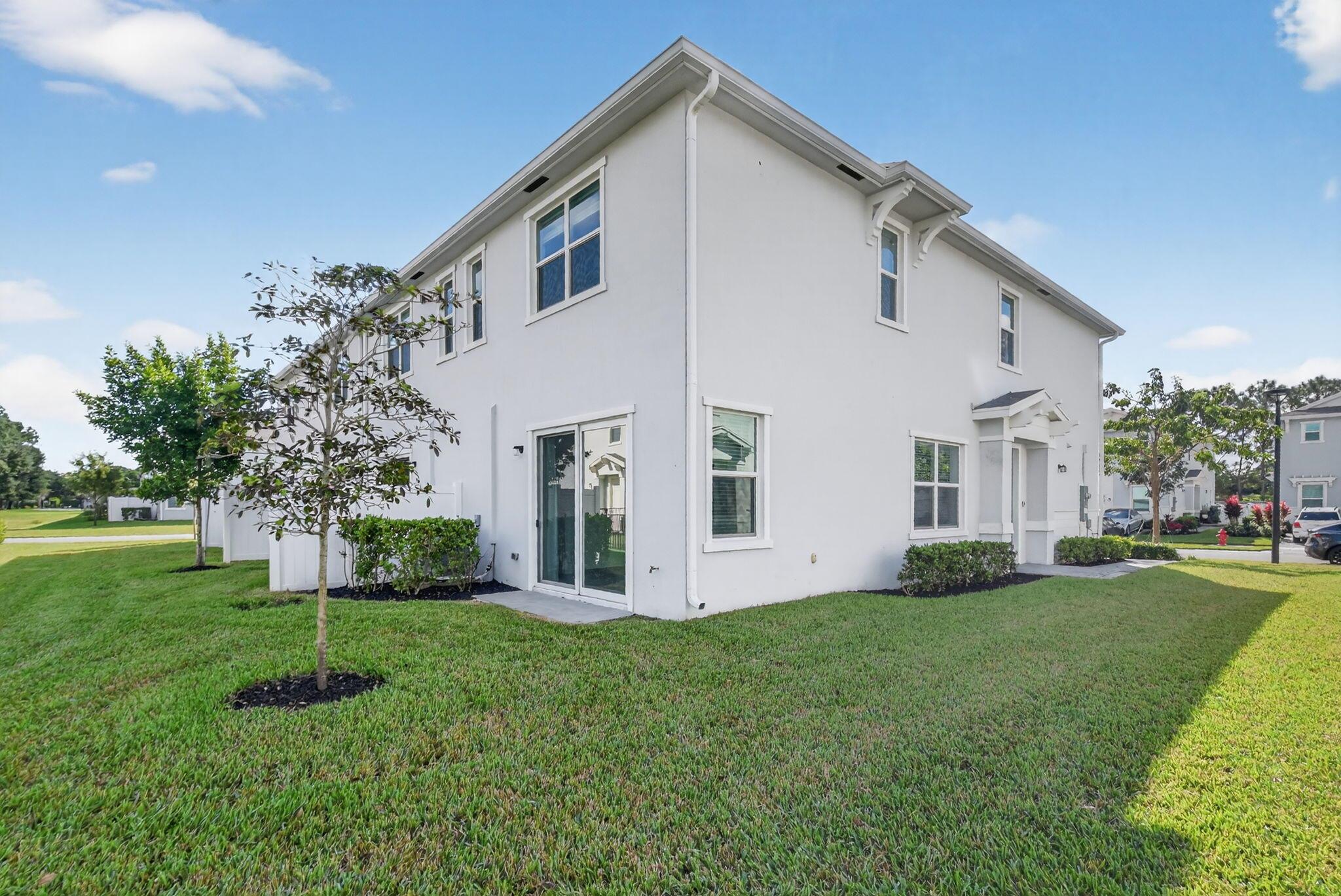 HEATHWOOD RESERVE PUD - Residential Lease