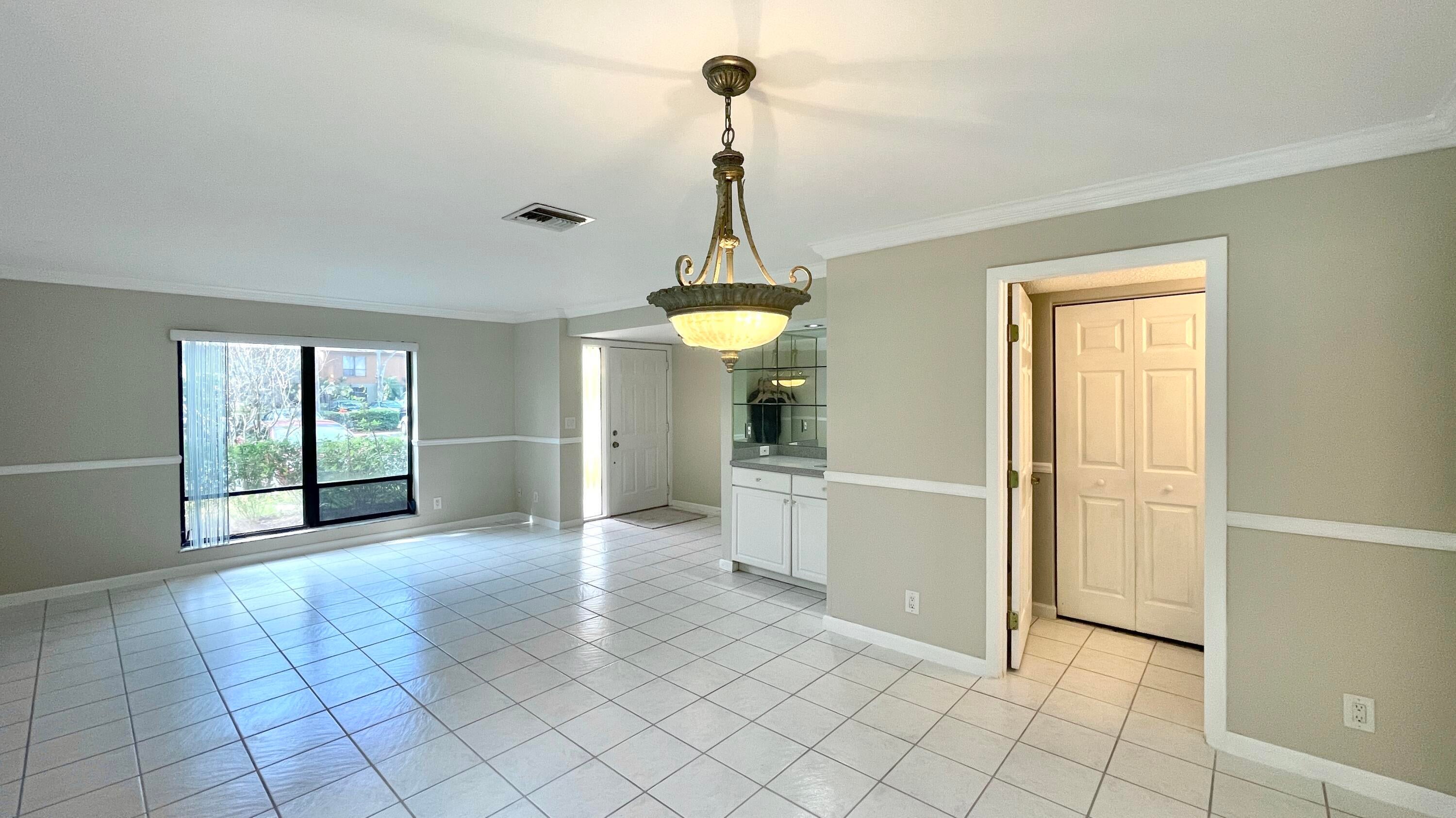 501 SANDTREE Drive