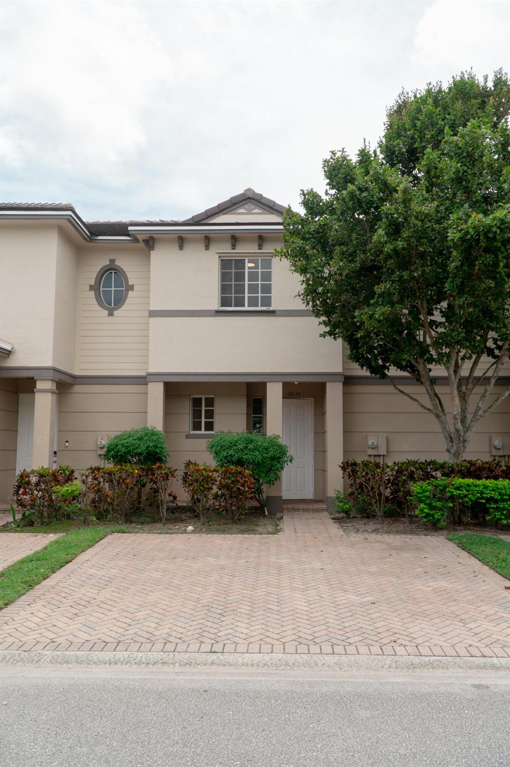 MARSH HARBOUR - Residential