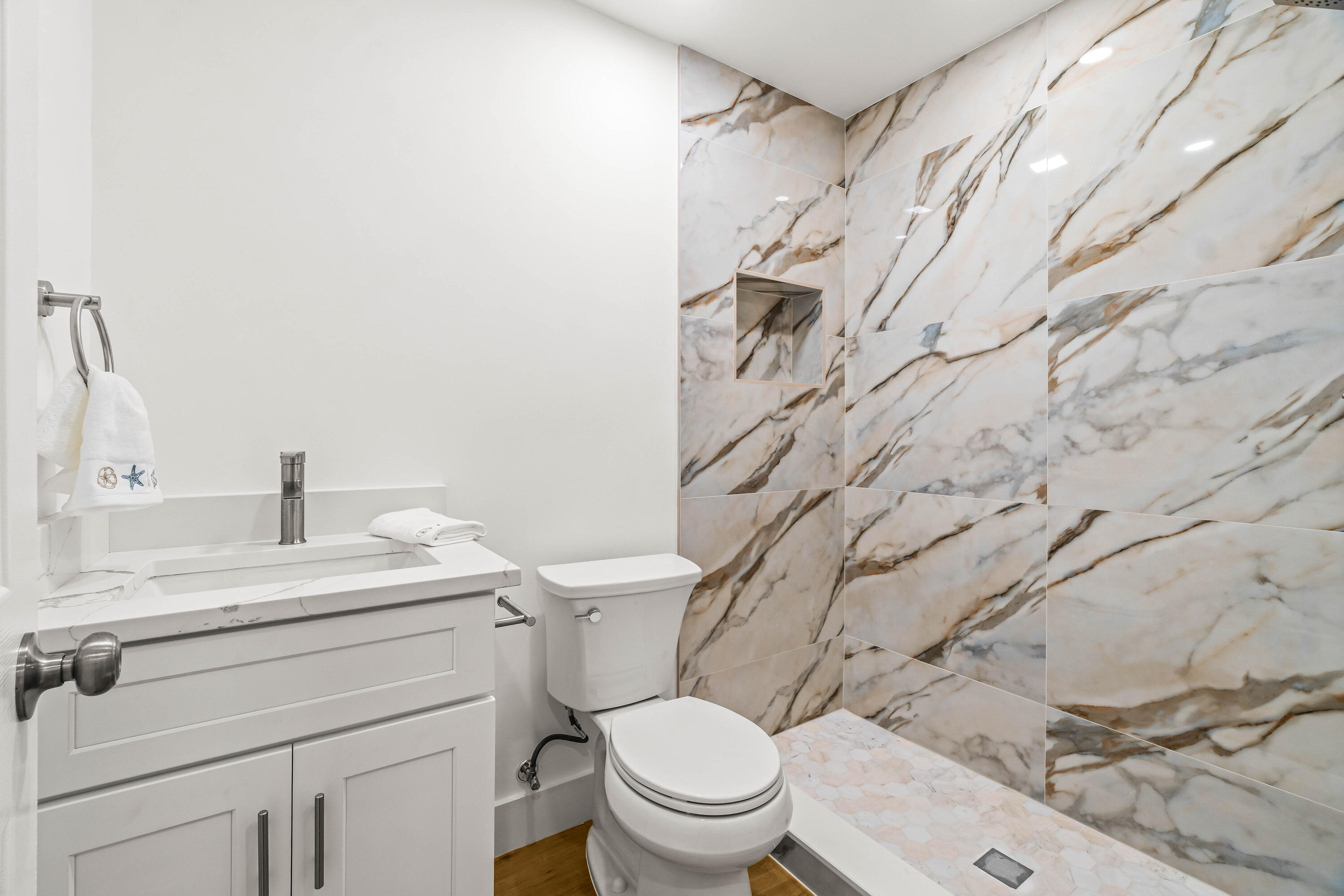 WHISPER WALK CONDOS - Residential