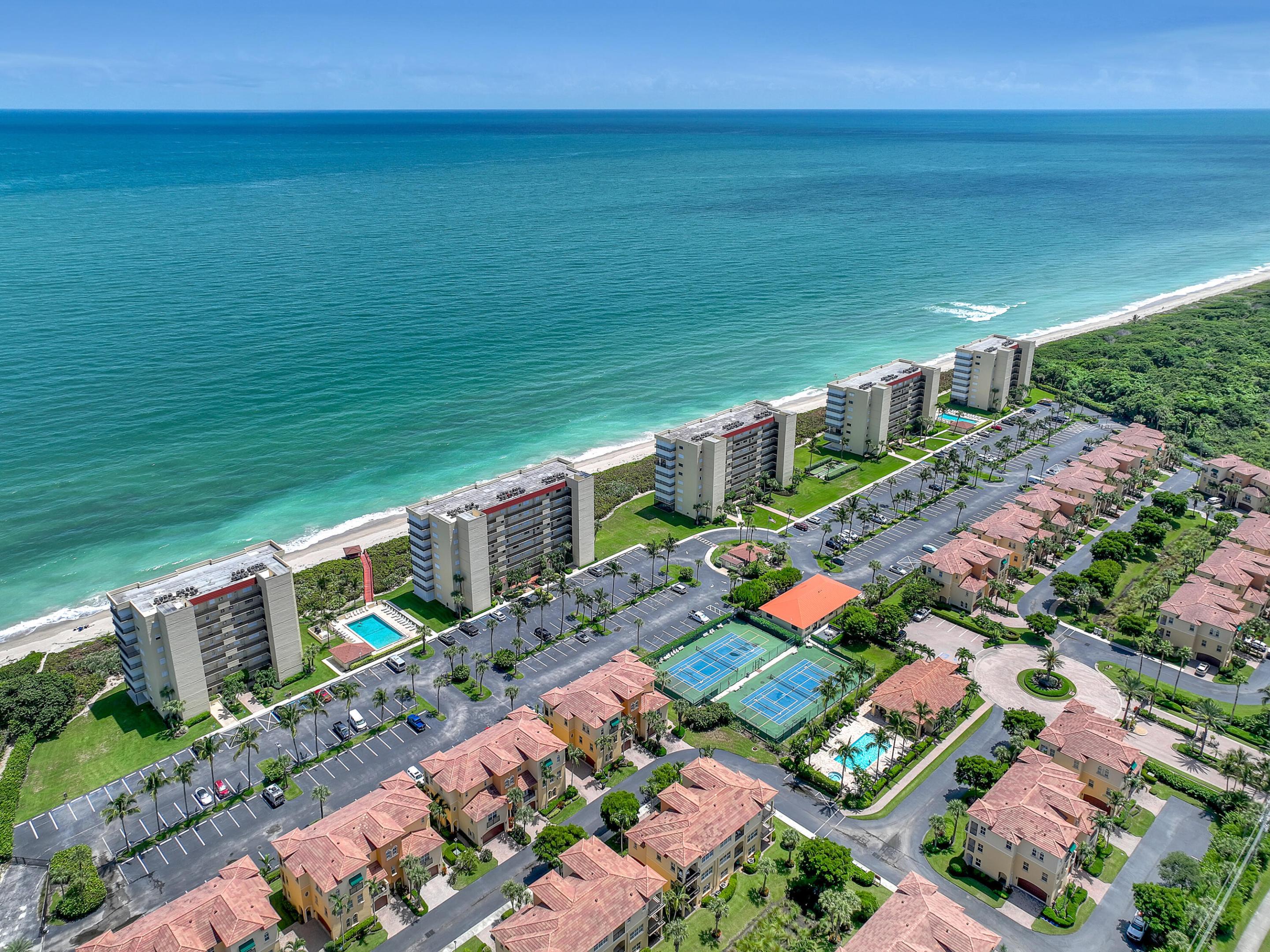 SAND DOLLAR VILLAS CONDOMINIUM B - Residential