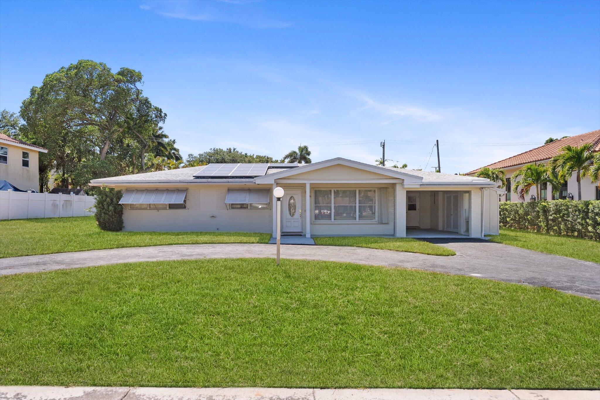 BOCA RATON HILLS SEC 2 - Residential