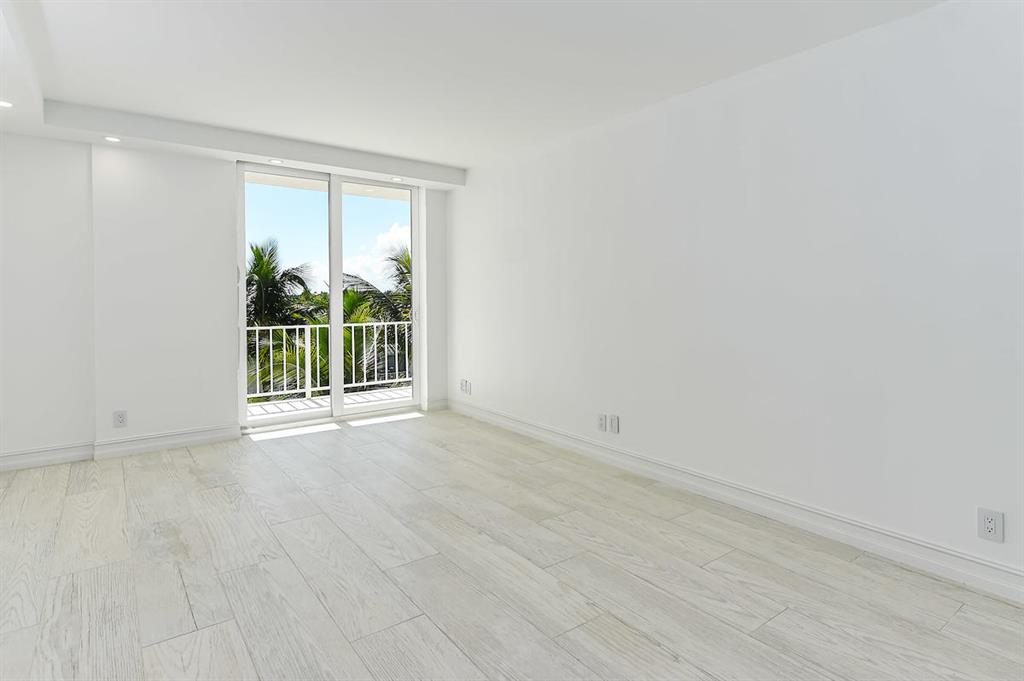 WINTHROP HOUSE CONDO - Residential