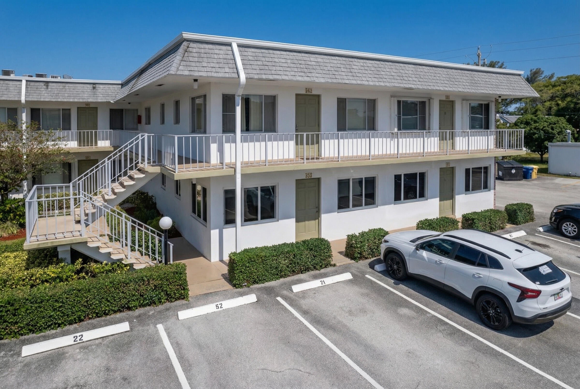 2920 Cynthia Lane 202, Lake Worth Beach FL 33461
