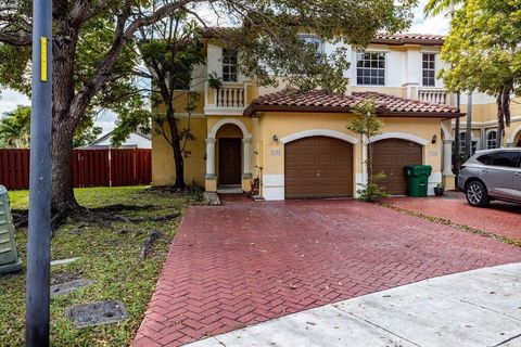 Townhouse in Miramar FL 5090 136 Avenue.jpg