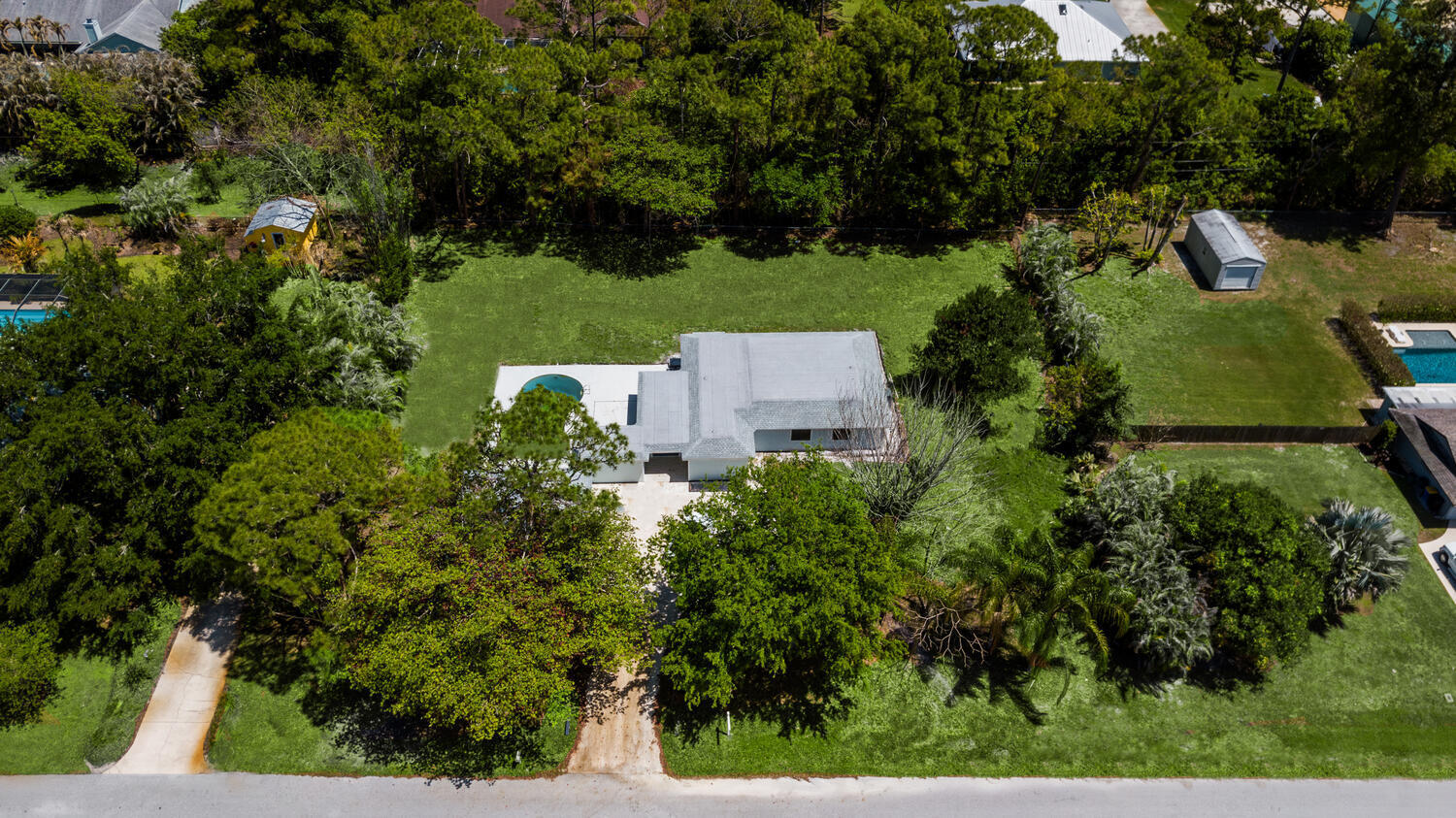 TROPICAL ESTATES - Residential