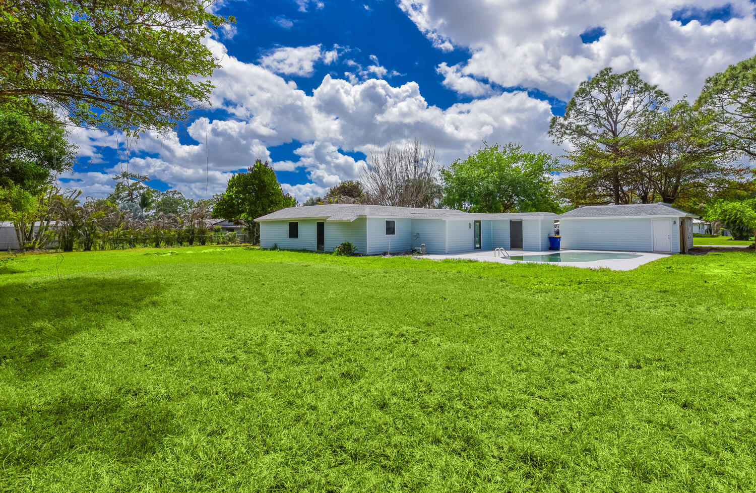 TROPICAL ESTATES - Residential