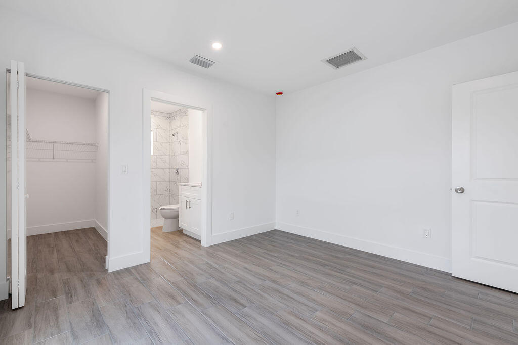 CHERRY HILLS - Residential Lease