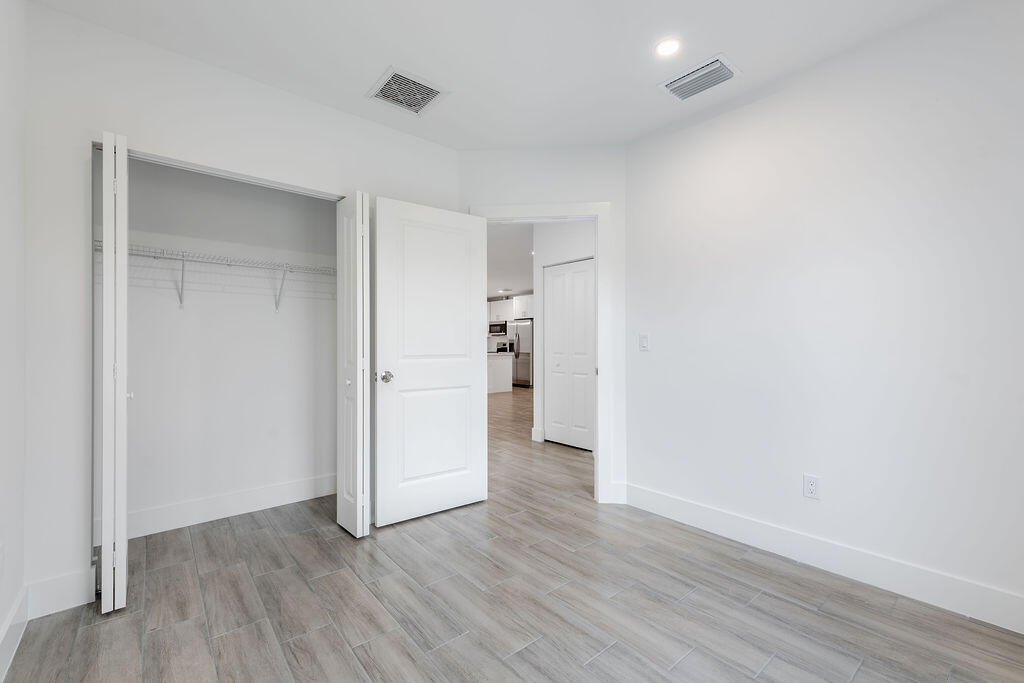 CHERRY HILLS - Residential Lease