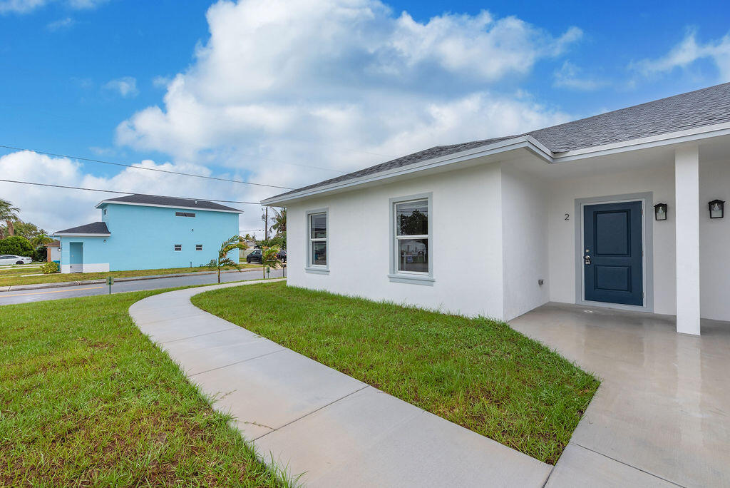 CHERRY HILLS - Residential Lease