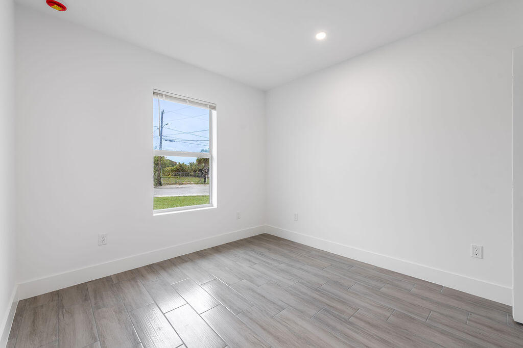 CHERRY HILLS - Residential Lease