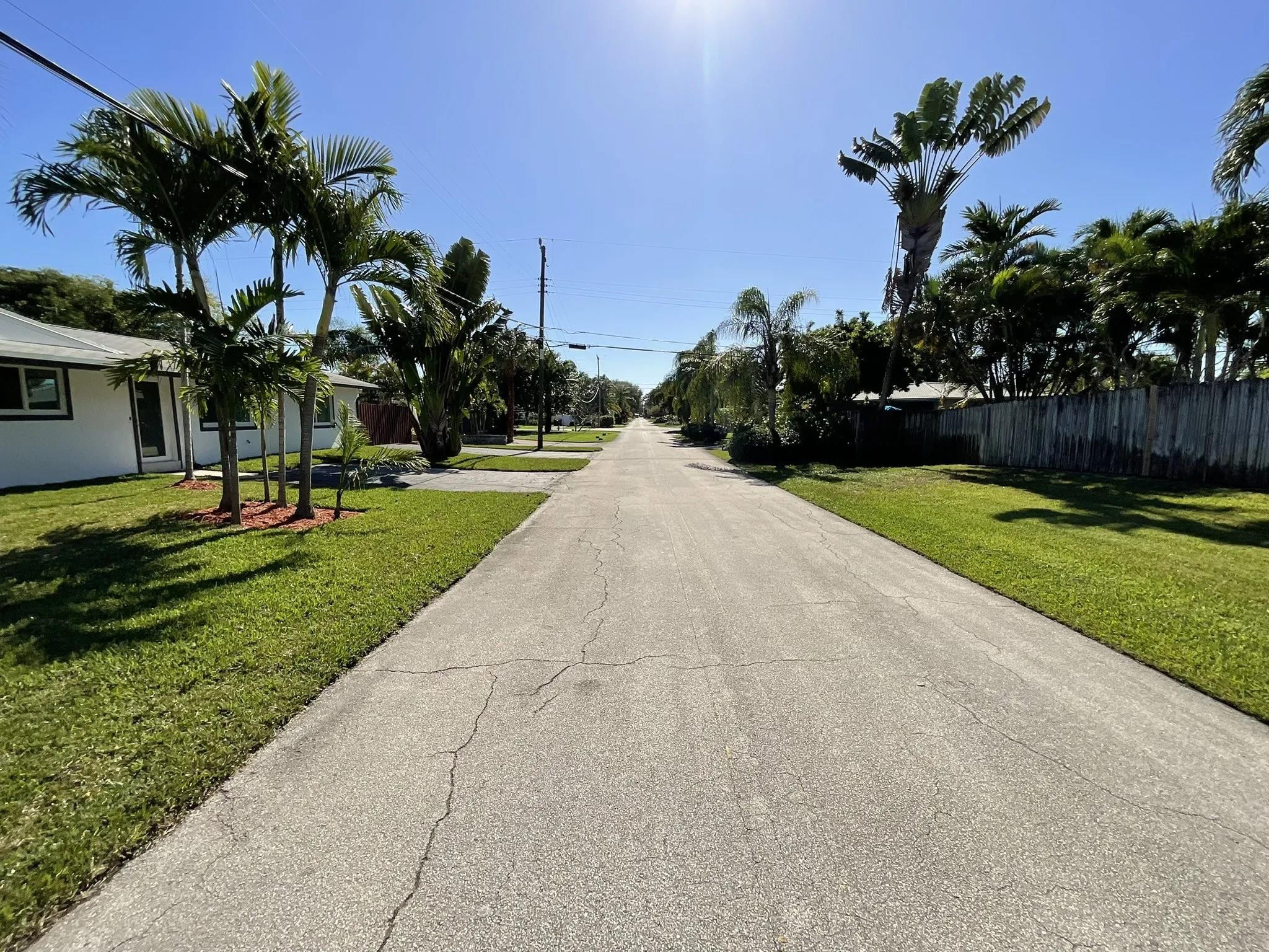 BEULALAND - Residential Lease