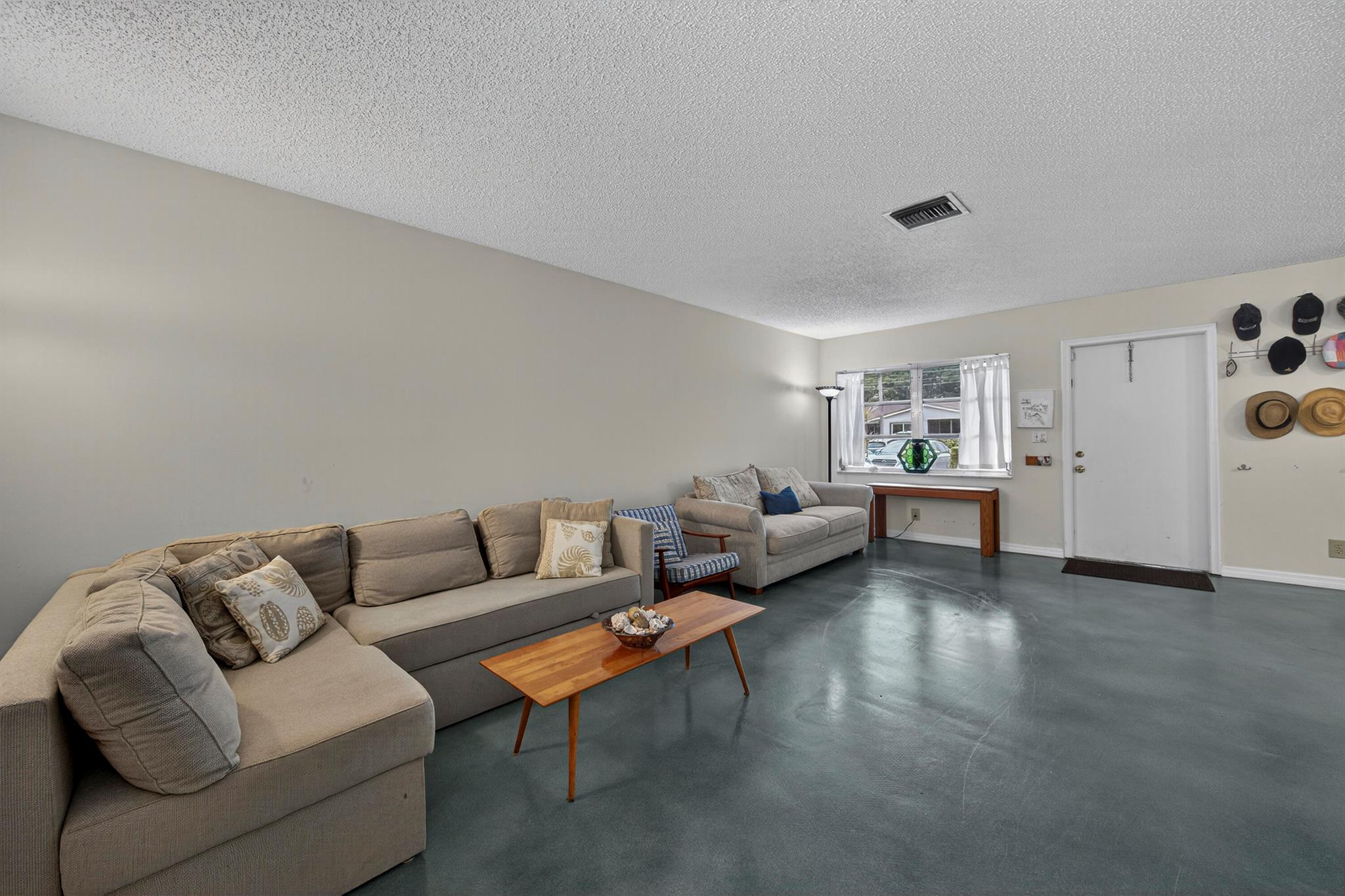 DELRAY VILLAS 1 - Residential