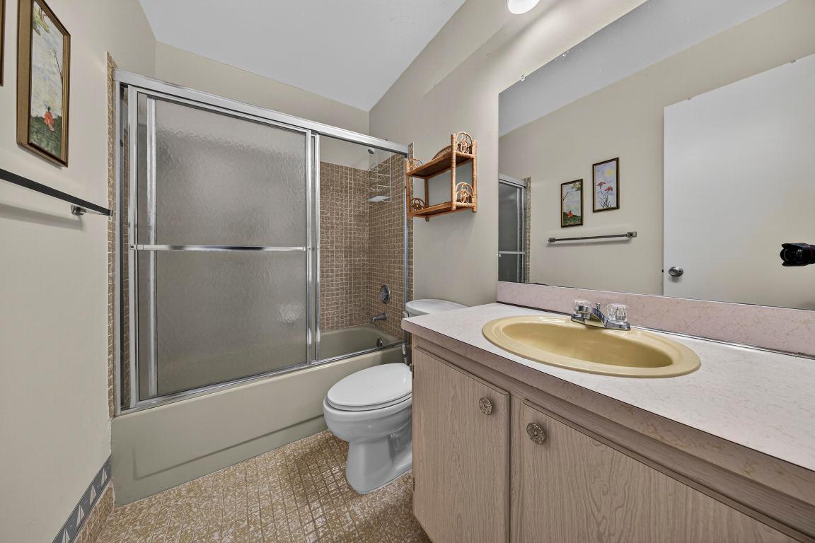 DELRAY VILLAS 1 - Residential
