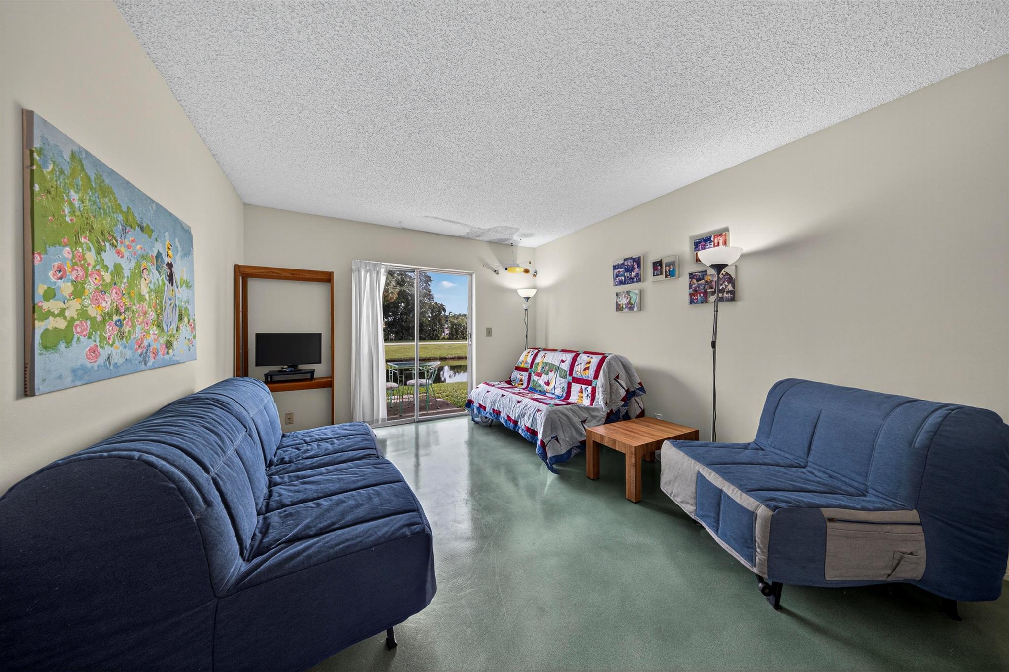 DELRAY VILLAS 1 - Residential