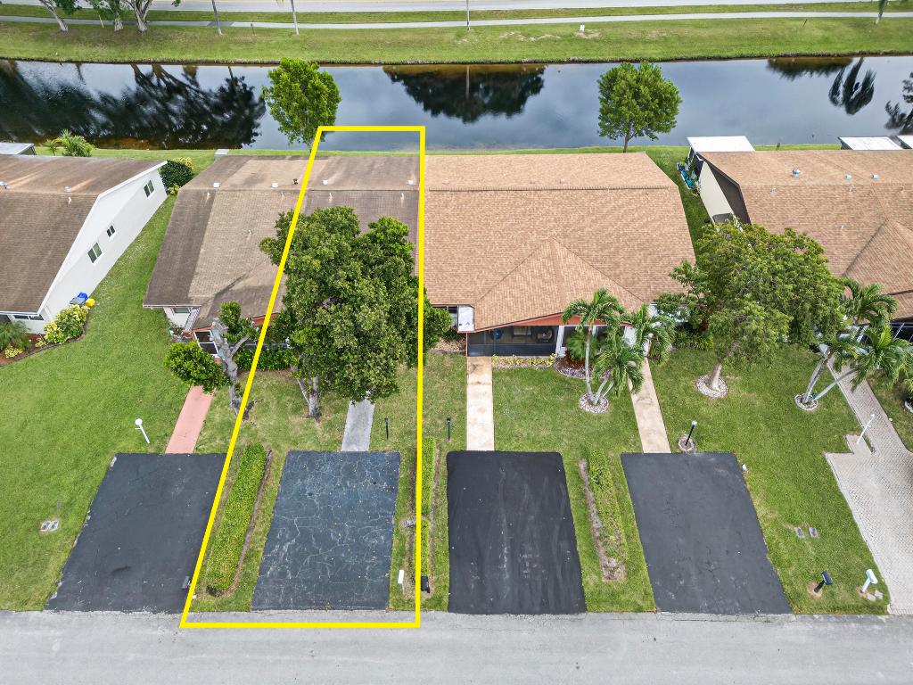 DELRAY VILLAS 1 - Residential
