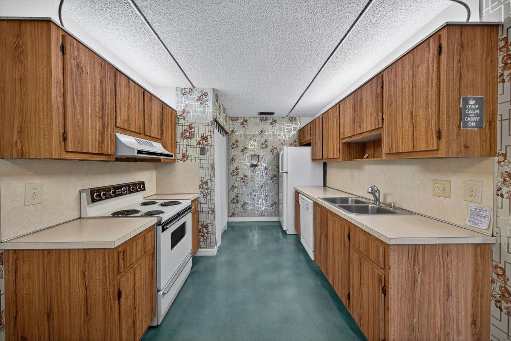 Photo of 14236 Campanelli Drive, Delray Beach, FL 33484 (MLS # R11139558)