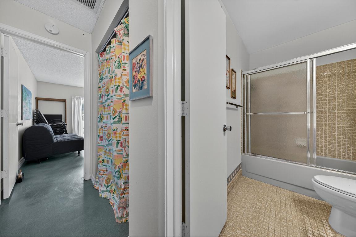 DELRAY VILLAS 1 - Residential