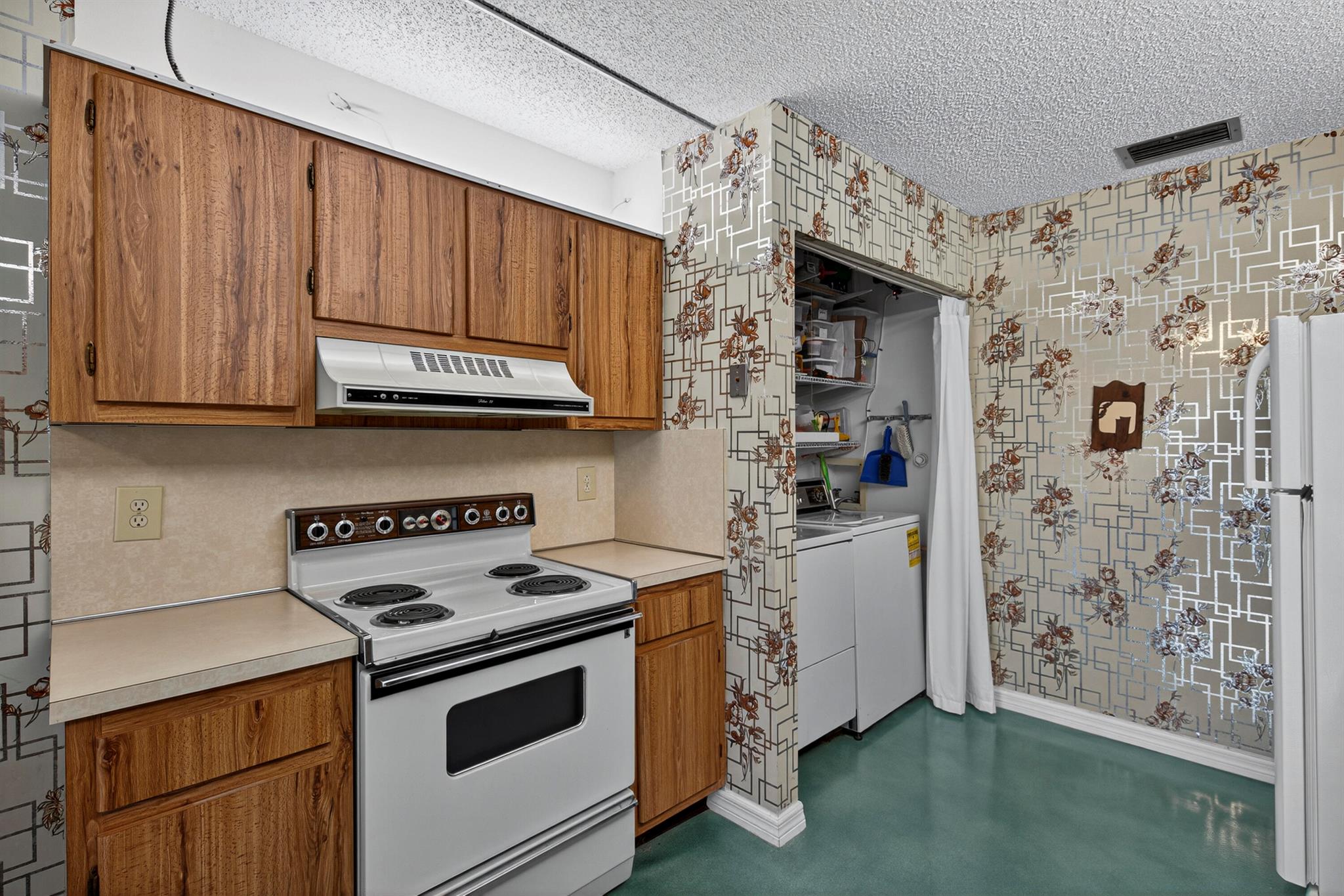 DELRAY VILLAS 1 - Residential