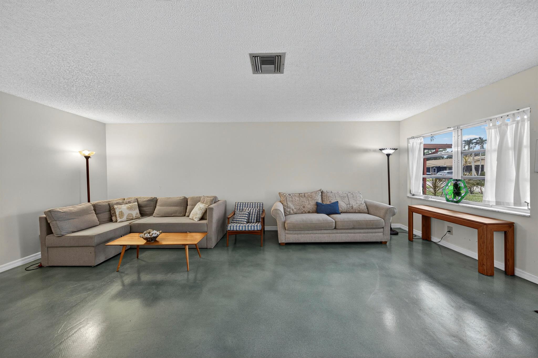 DELRAY VILLAS 1 - Residential