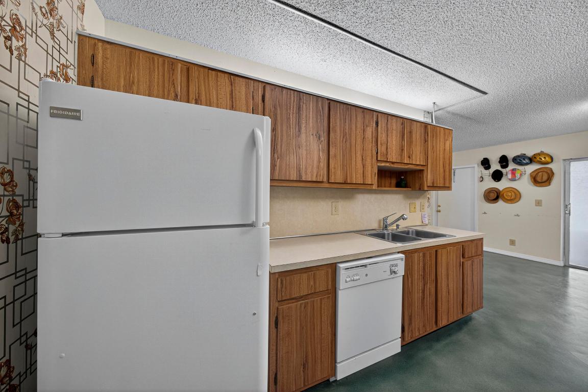 DELRAY VILLAS 1 - Residential
