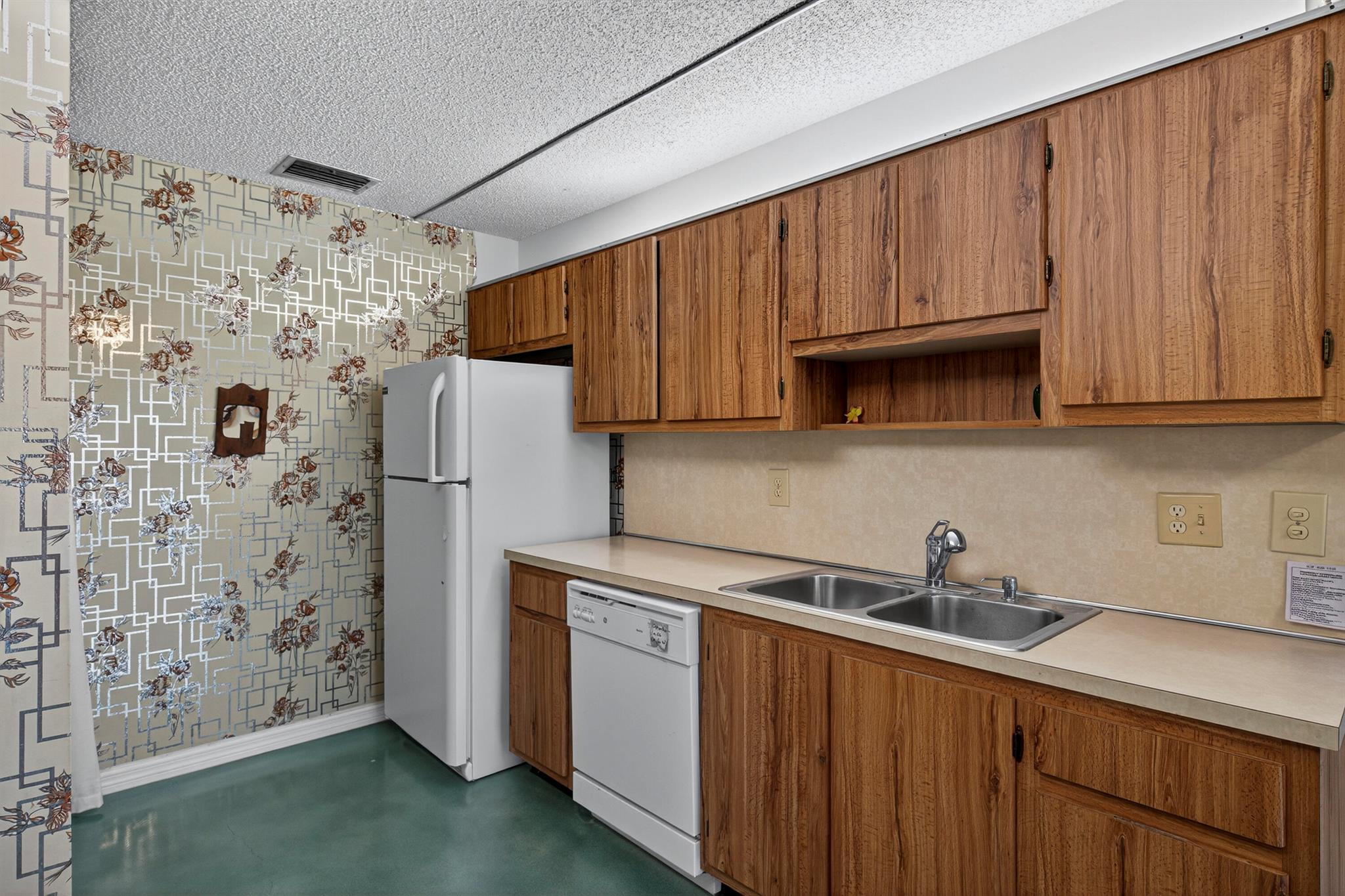 DELRAY VILLAS 1 - Residential