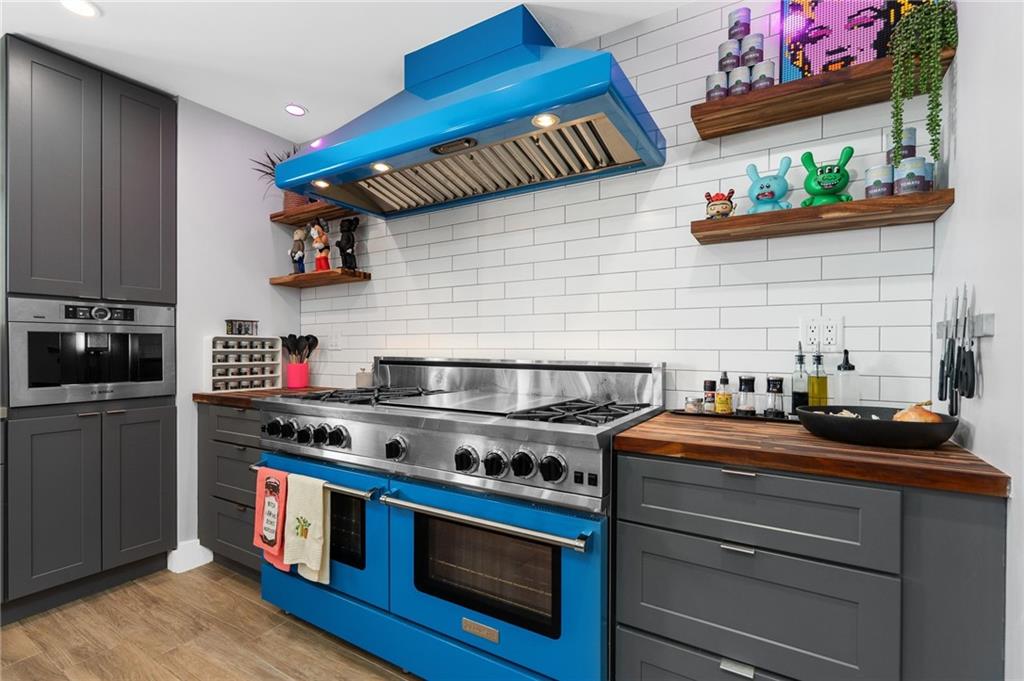 Bel-Air 32-10 B - Residential