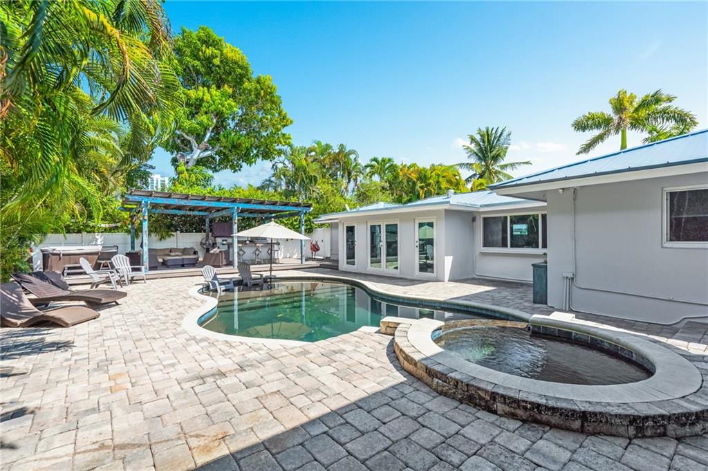 Bel-Air 32-10 B - Residential