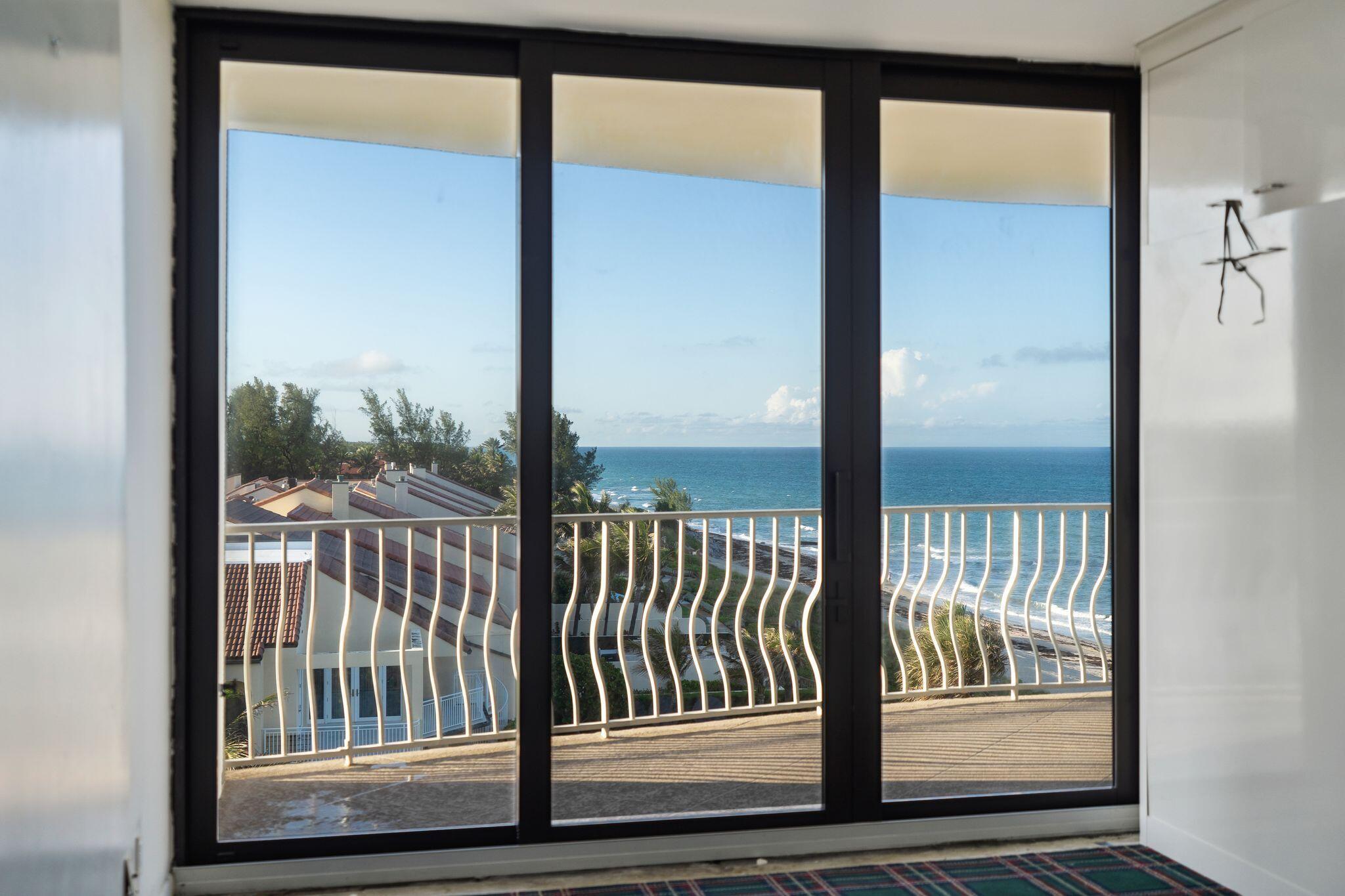 TWO THOUSAND CONDO - Residential