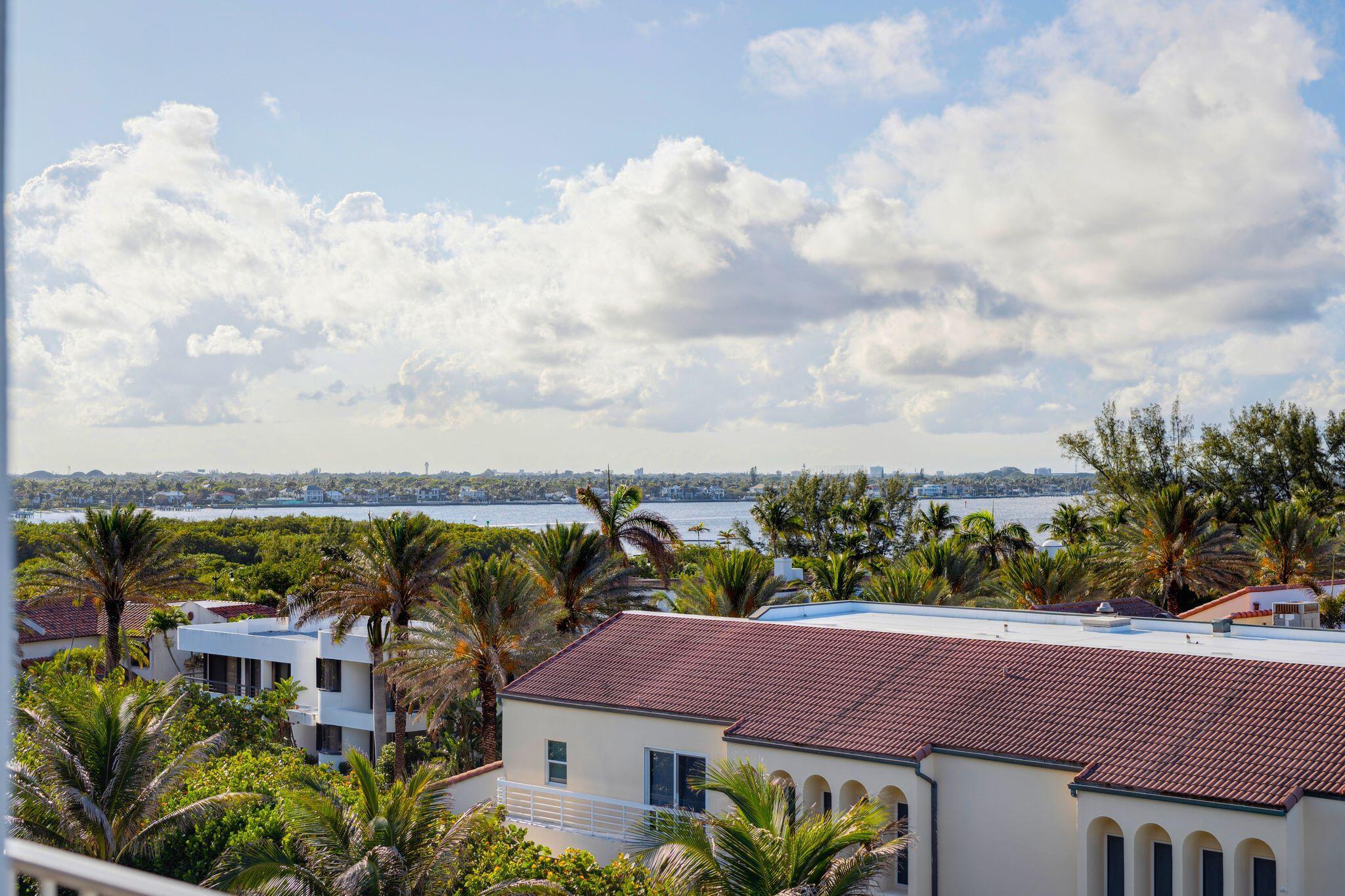 TWO THOUSAND CONDO - Residential