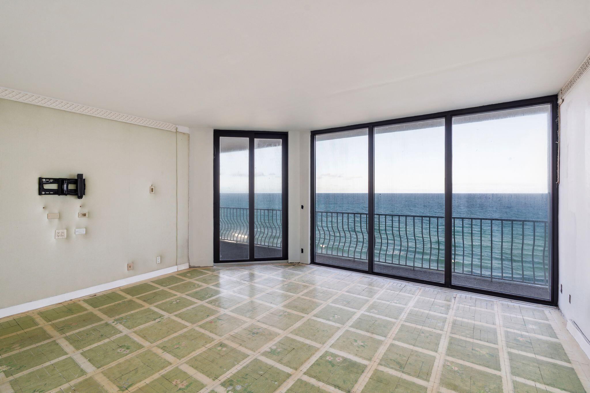 TWO THOUSAND CONDO - Residential