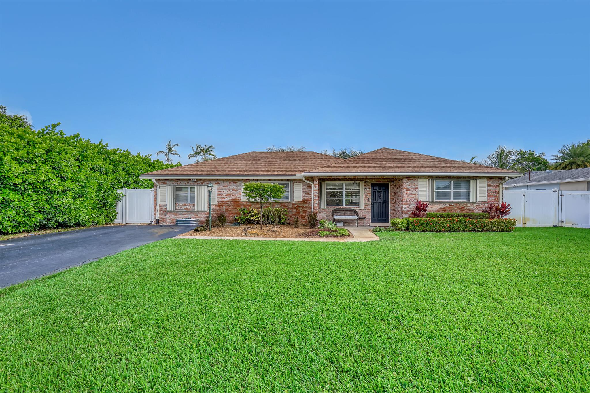 LAKE CLARKE HEIGHTS - Residential