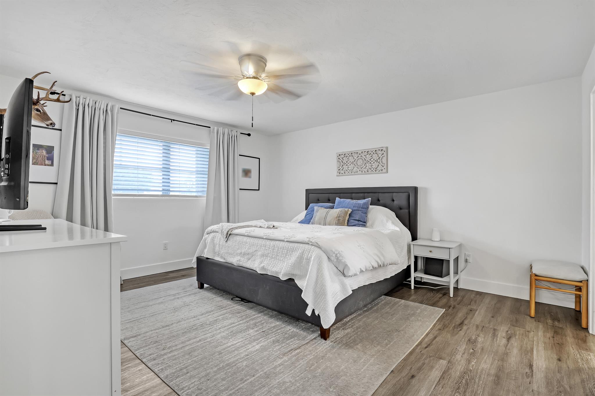 LAKE CLARKE HEIGHTS - Residential