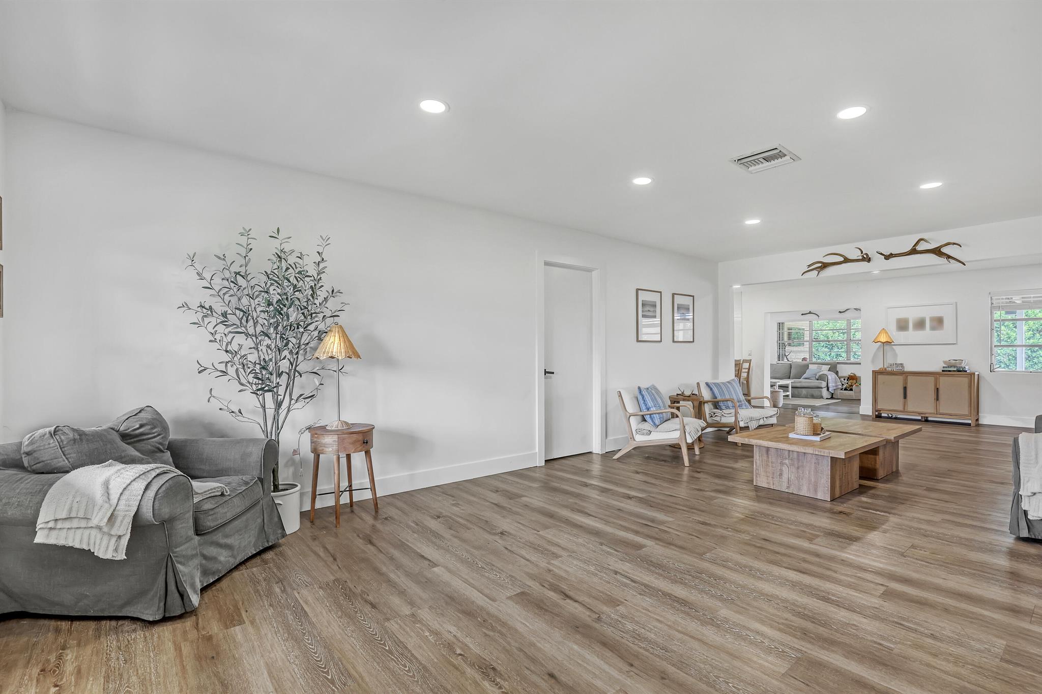 LAKE CLARKE HEIGHTS - Residential