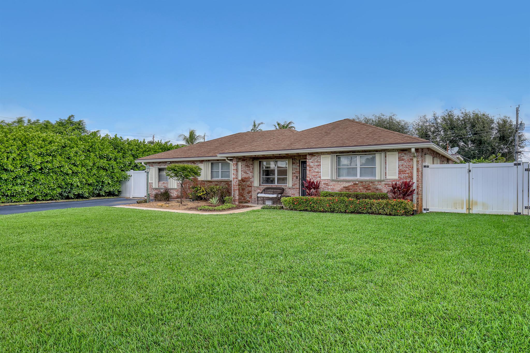 LAKE CLARKE HEIGHTS - Residential