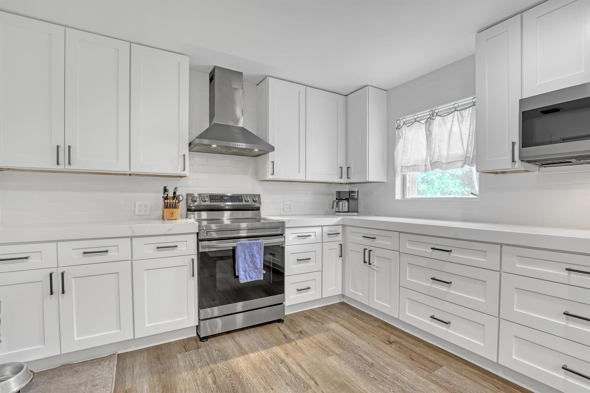 LAKE CLARKE HEIGHTS - Residential