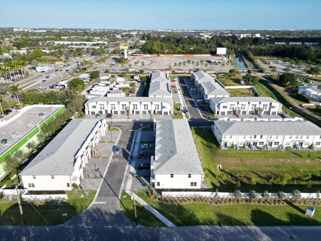 Photo of 3569 San Bernardino Way, Palm Springs, FL 33461 (MLS # R11146575)