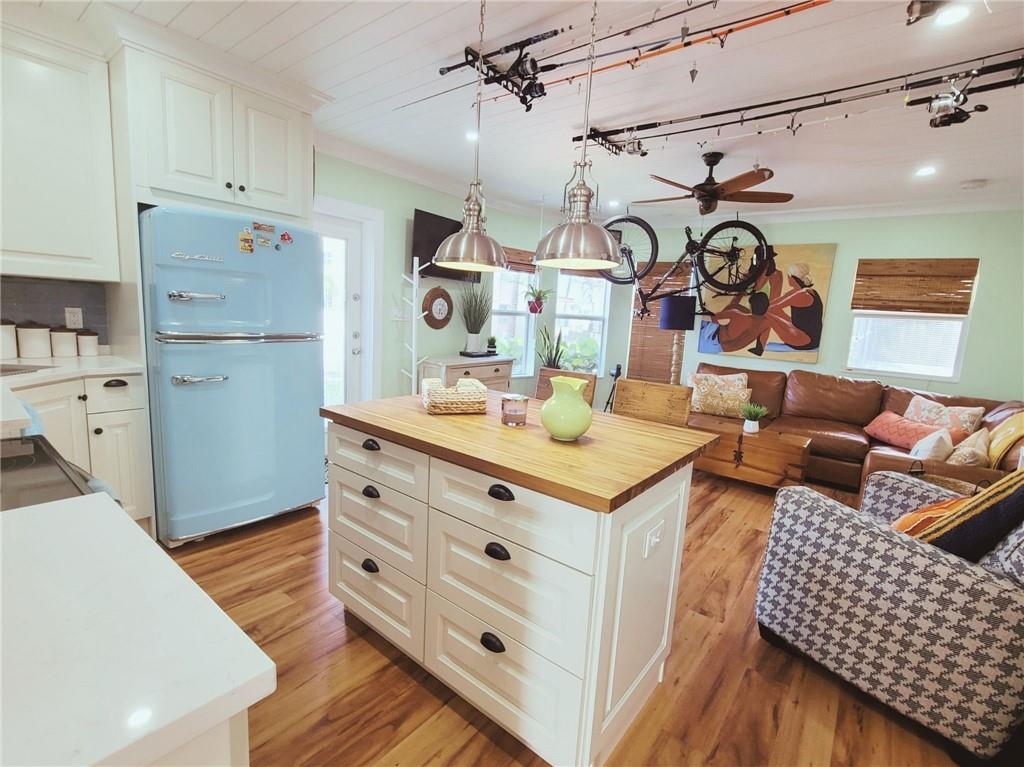Oasis Surfside Condo - Residential