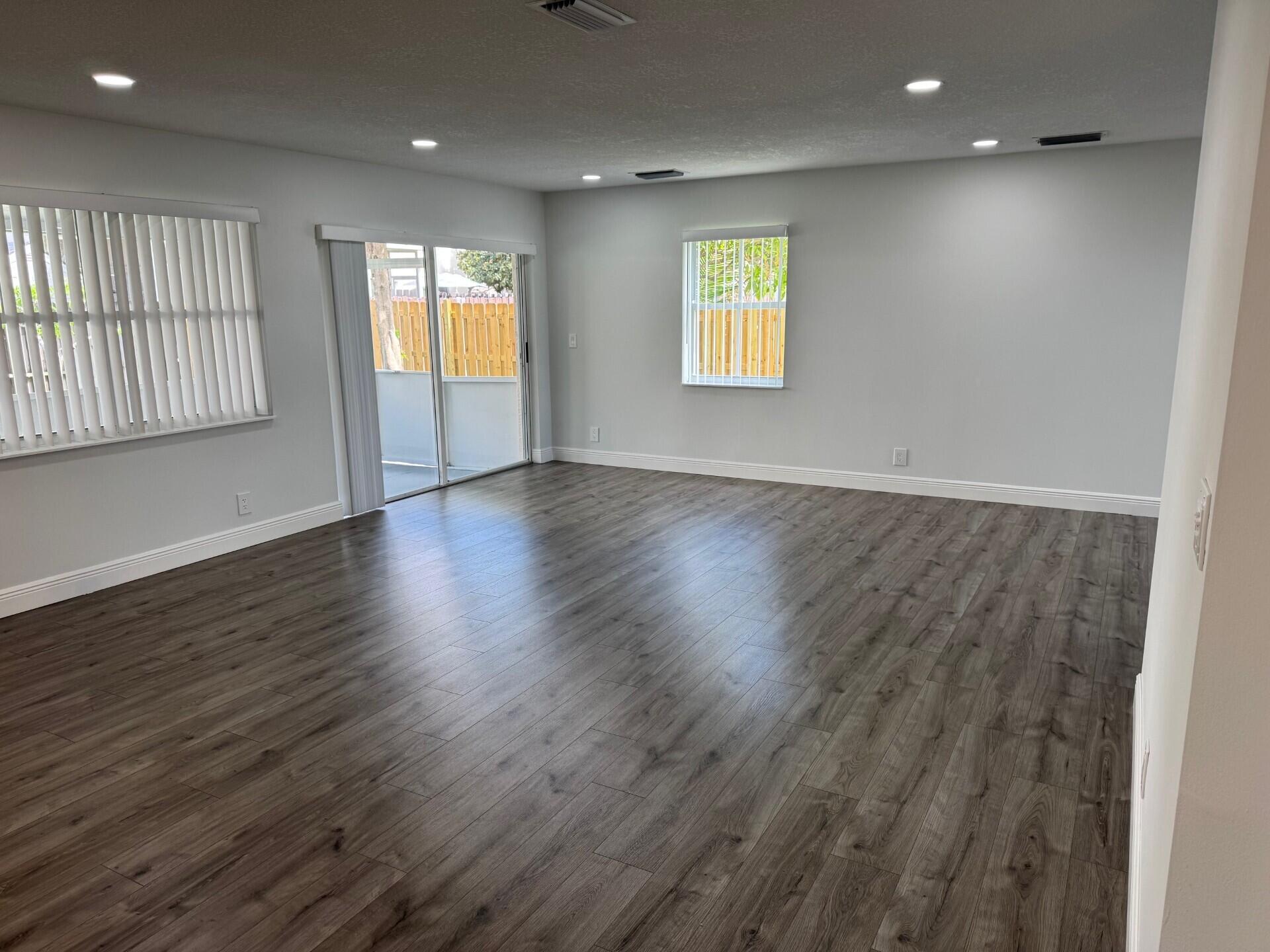 CORAL BAY PARCEL I EAST - Residential