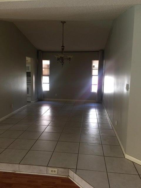 BOCA LANE - Residential Lease