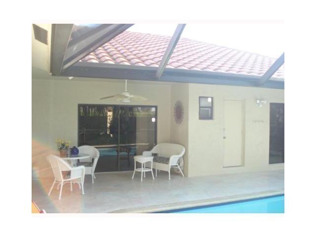 BOCA LANE - Residential Lease