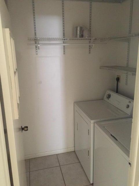 BOCA LANE - Residential Lease