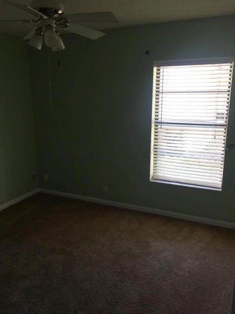 BOCA LANE - Residential Lease