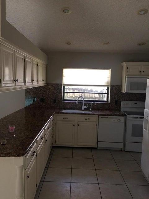 BOCA LANE - Residential Lease