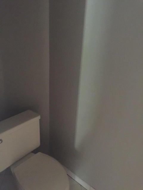 BOCA LANE - Residential Lease