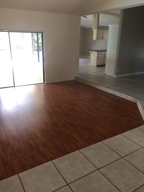 BOCA LANE - Residential Lease