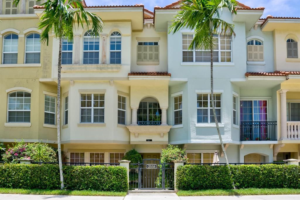 Photo of 2558 Gardens Parkway, Palm Beach Gardens, FL 33410 (MLS # R10813626)