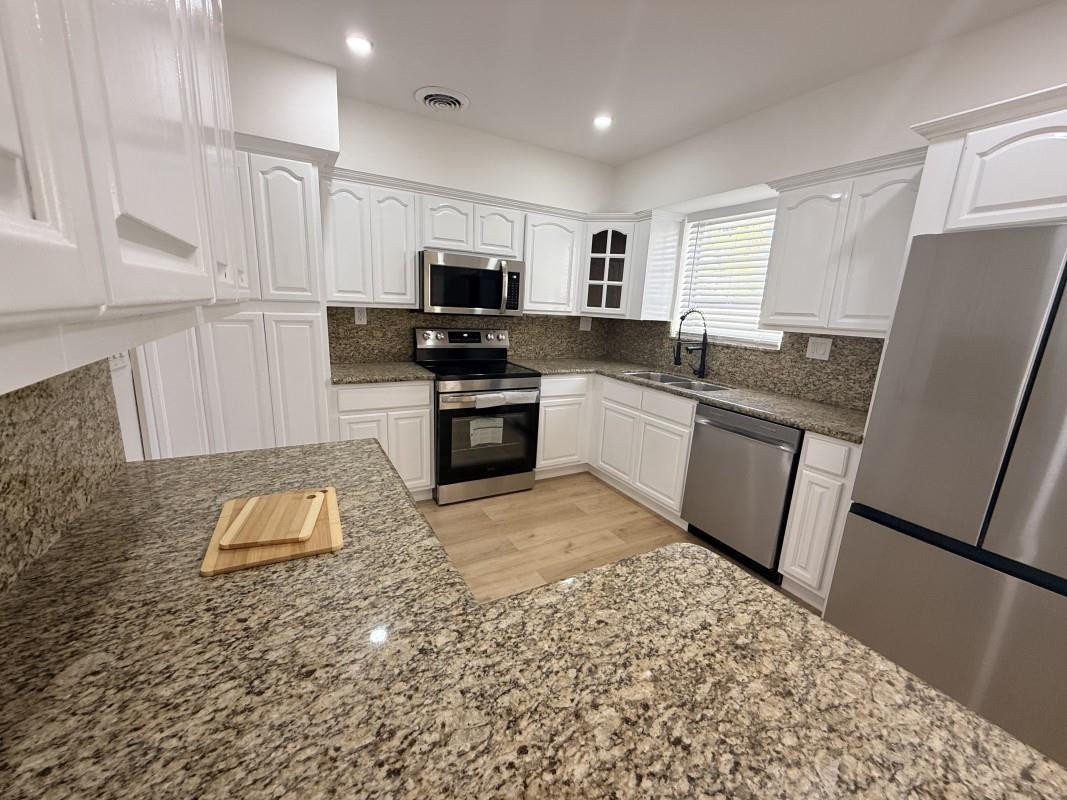 Orangebrook Golf Ests - Residential