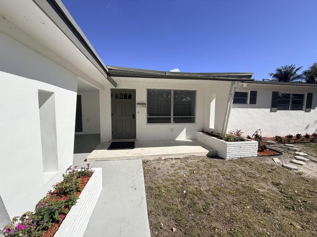 Orangebrook Golf Ests - Residential